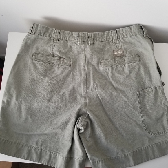 Columbia Cotton cargo Shorts Gray Size 38 Waist - Picture 6 of 10